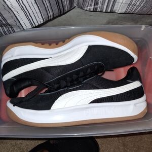 Puma Black and White Athletic Shoes with Tan Sole